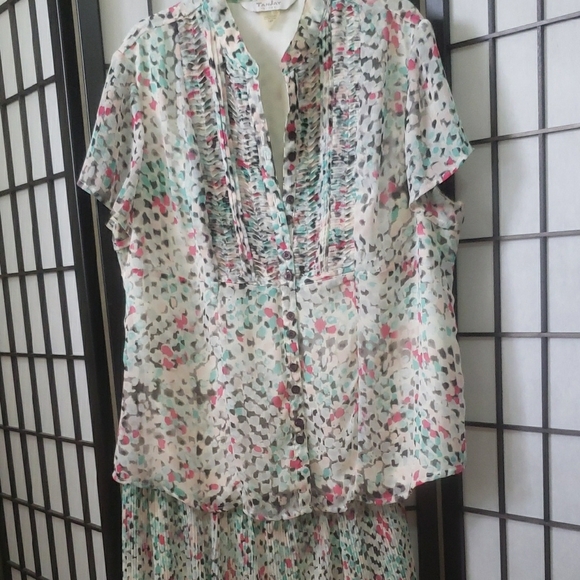 TanJay Multicolor Patterned Blouse - Picture 3 of 6